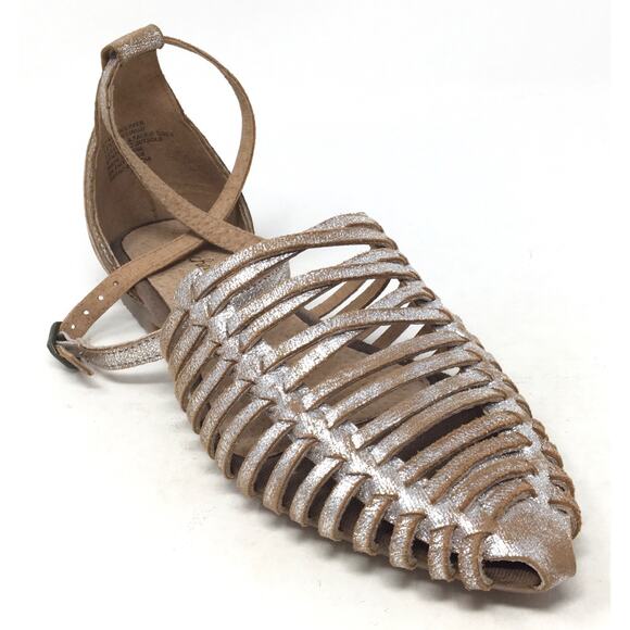 Seychelles Trinket Pewter Metallic Woven Strappy Leather Flats Women's Size 7 - Picture 1 of 7